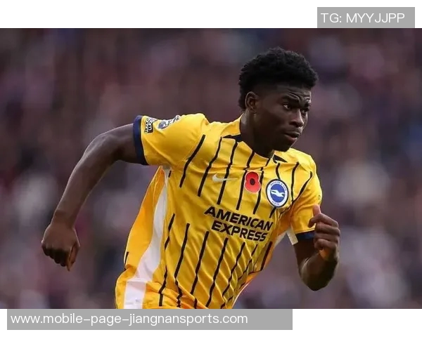 英媒报道曼联计划引进罗马中场科内罗马明夏要价至少6000万欧元